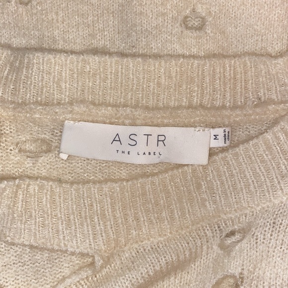 ASTR The Label Distressed Dolman Sleeve Pullover Sweater - Picture 9 of 12
